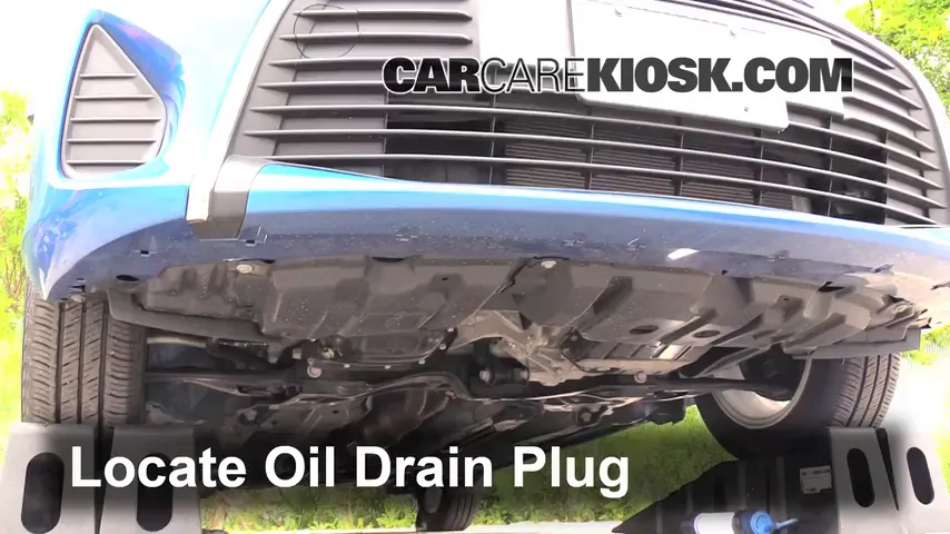 2015 Toyota Yaris LE 1.5L 4 Cyl. Hatchback (4 Door) Oil Change Oil and Oil Filter